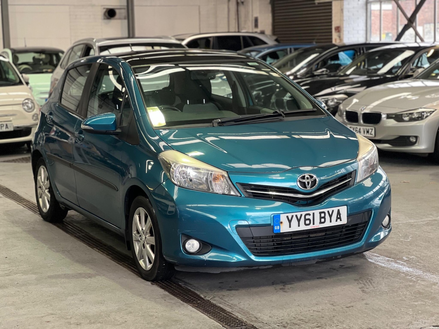 Used Toyota Yaris 2011 for sale - 76753140: Photo 1