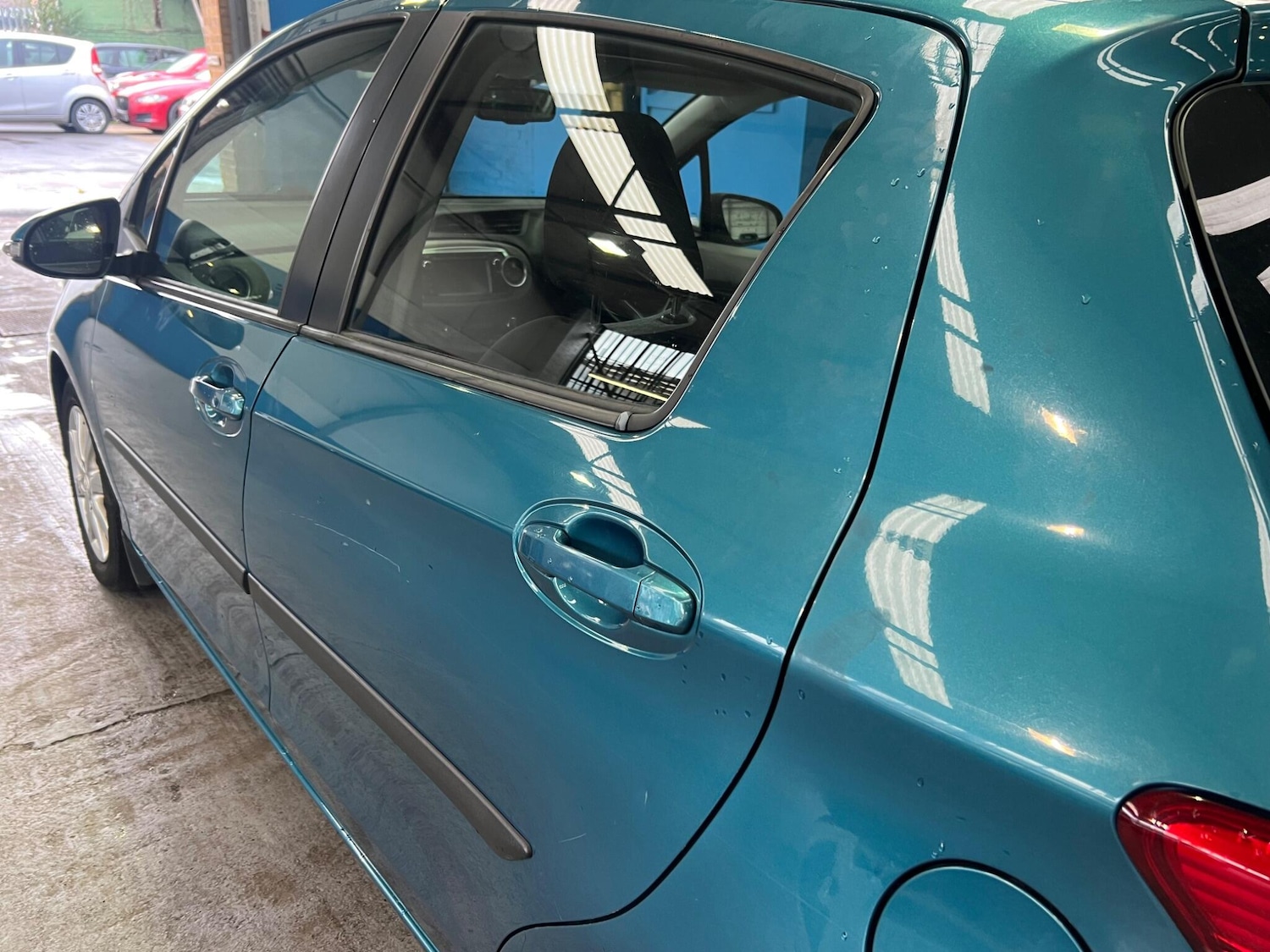 Used Toyota Yaris 2011 for sale - 76753140: Photo 11