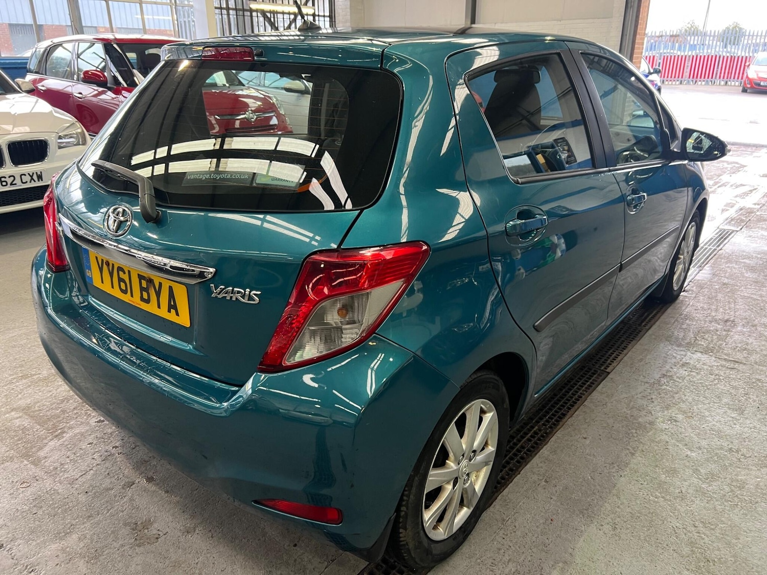 Used Toyota Yaris 2011 for sale - 76753140: Photo 16