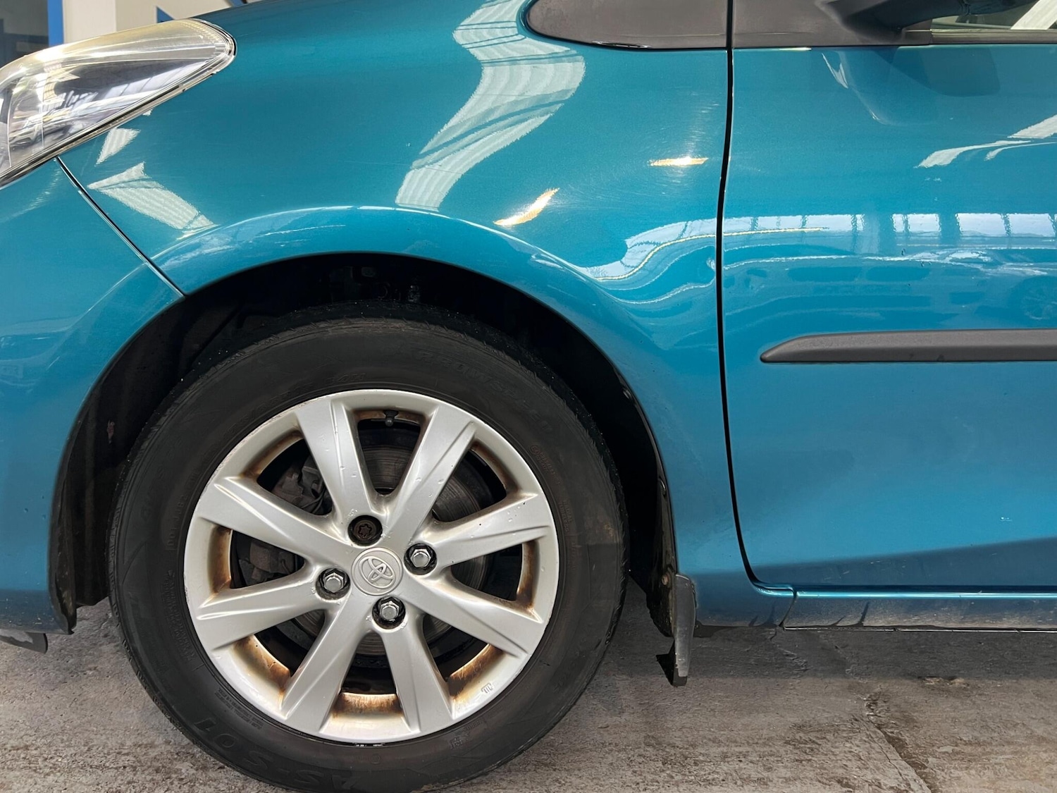 Used Toyota Yaris 2011 for sale - 76753140: Photo 27