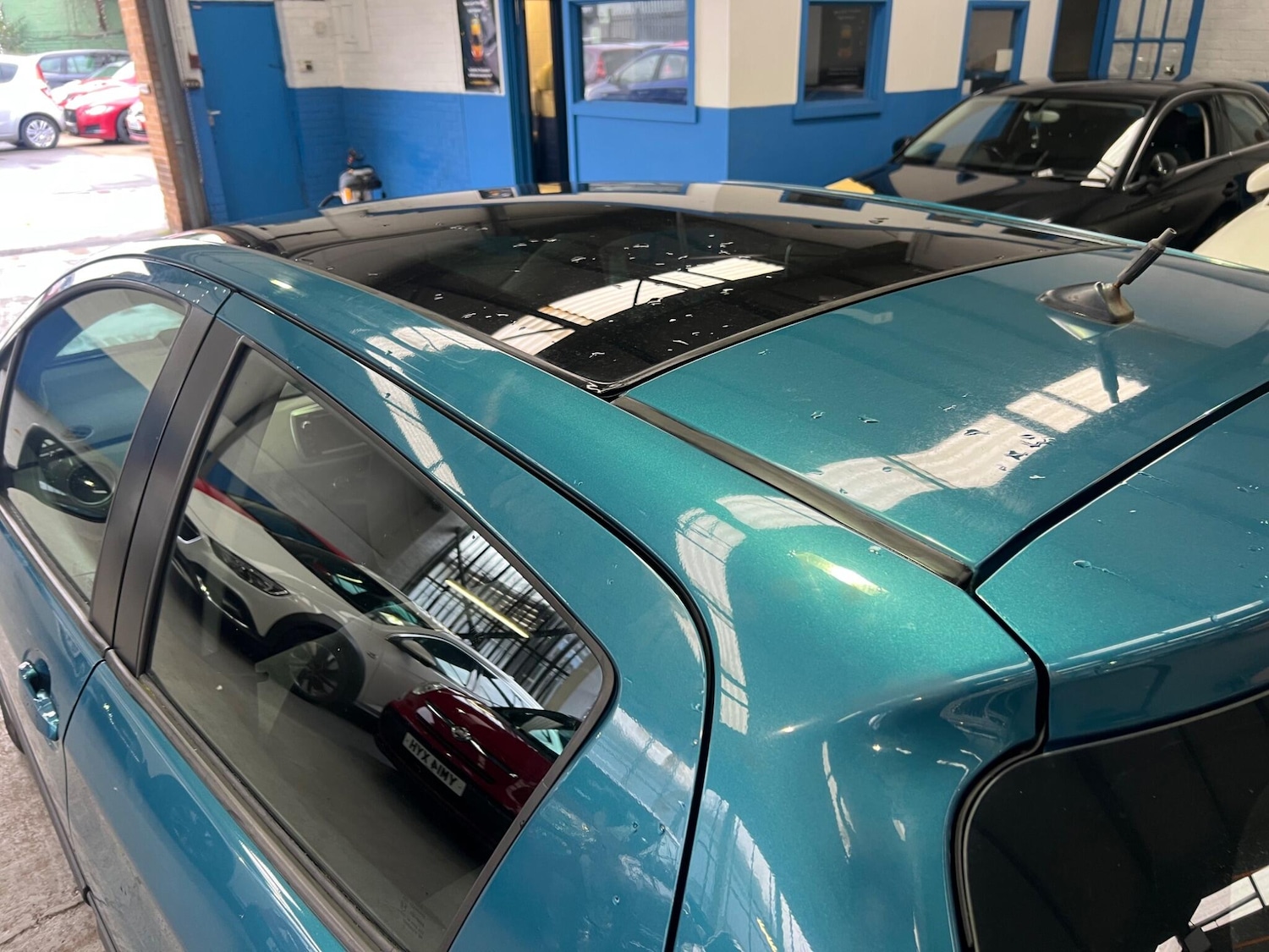 Used Toyota Yaris 2011 for sale - 76753140: Photo 37