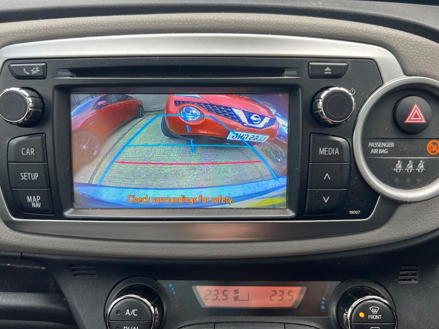 Used Toyota Yaris 2011 for sale - 76753140: Photo 48