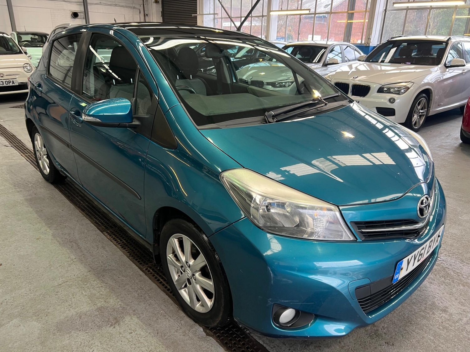 Used Toyota Yaris 2011 for sale - 76753140: Photo 5