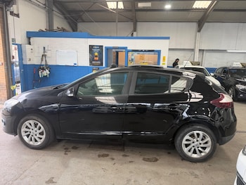 Used Renault Megane 2015 for sale - 78535627: Photo