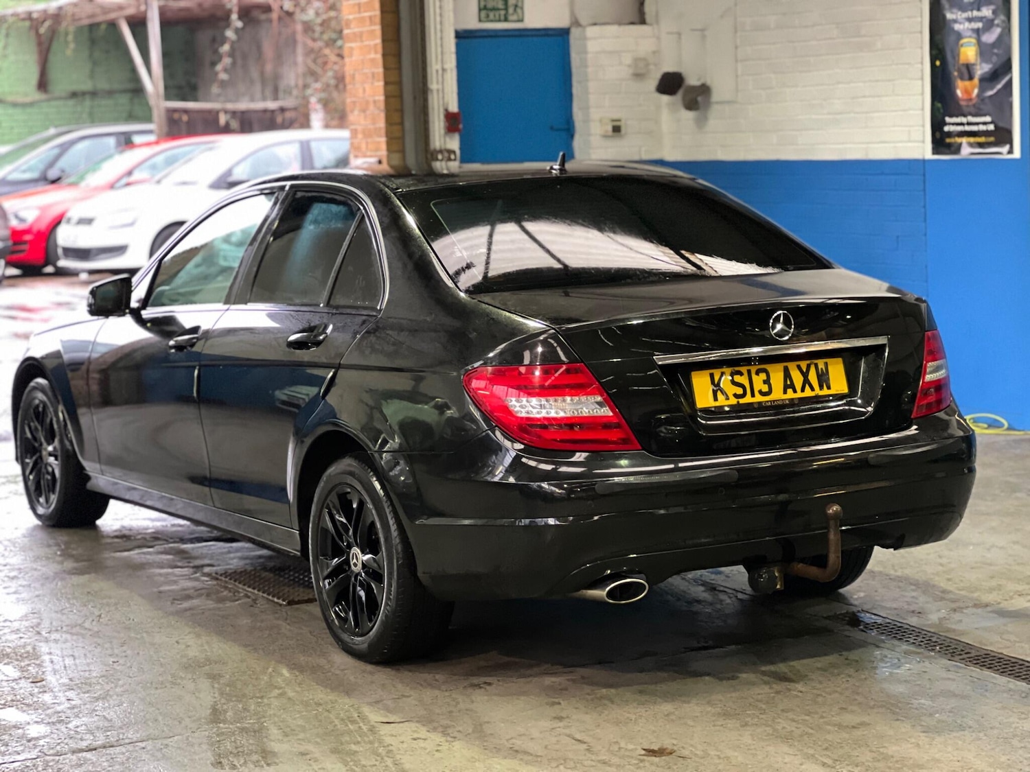 Used Mercedes-Benz C Class 2013 for sale - 77015597: Photo 4