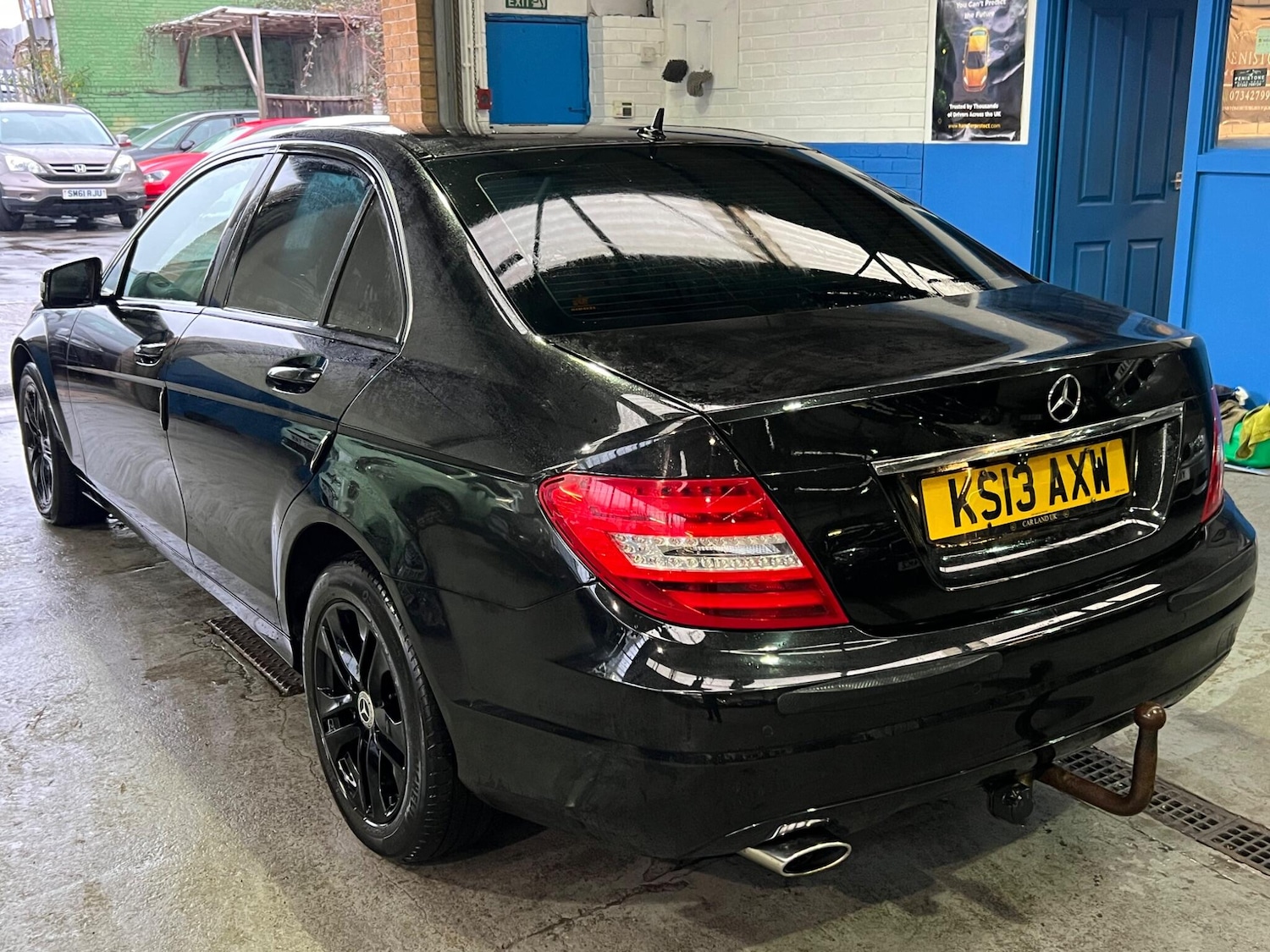 Used Mercedes-Benz C Class 2013 for sale - 77015597: Photo 9