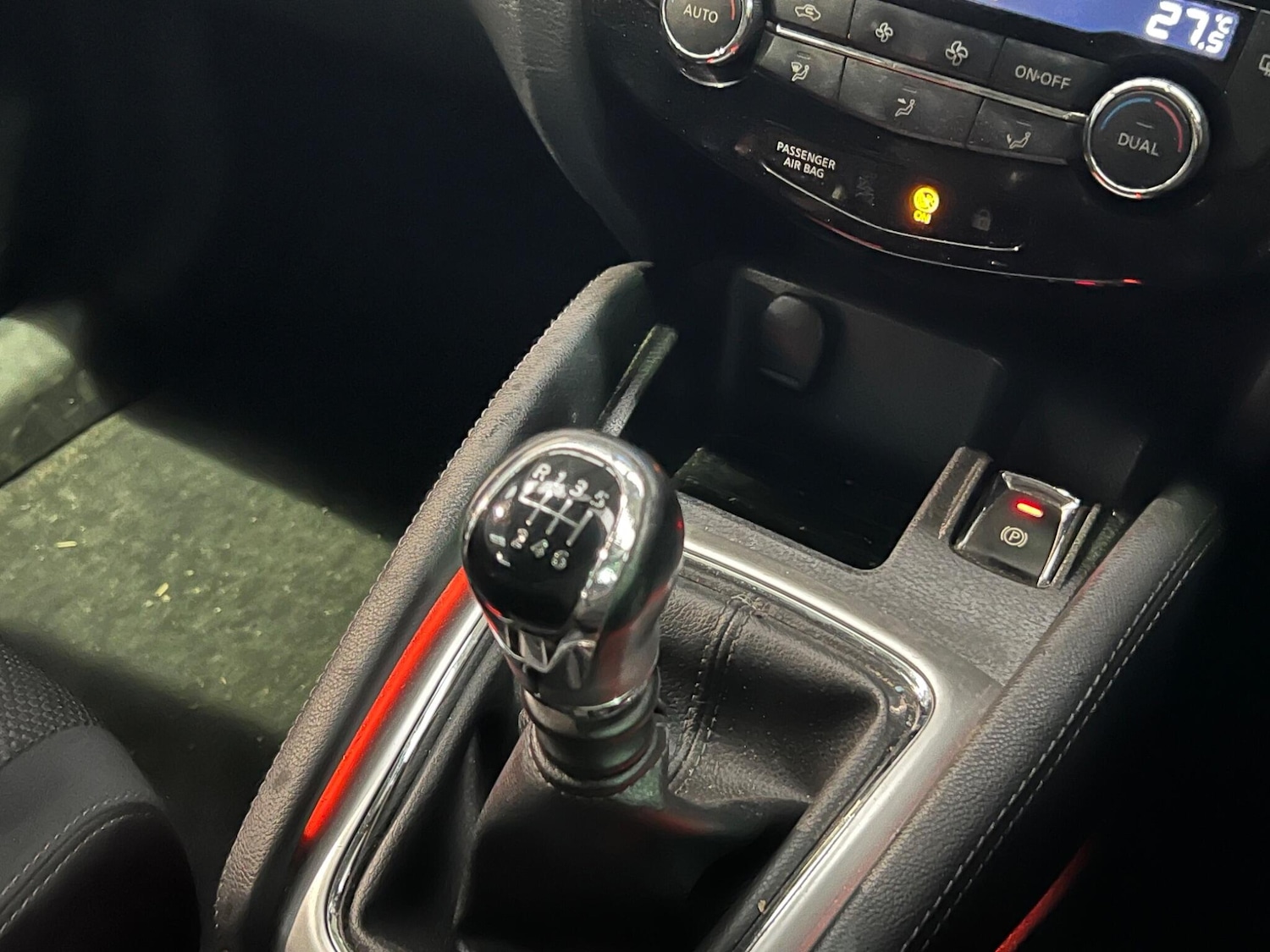 Used Nissan Qashqai 2014 for sale - 76597142: Photo 15