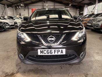 Used Nissan Qashqai 2017 for sale - 79613025: Photo