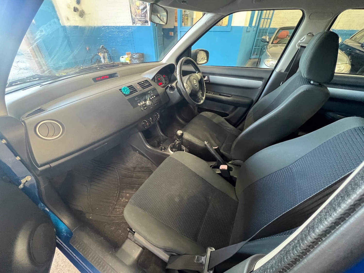 Used Suzuki Swift 2009 for sale - 77305925: Photo 27