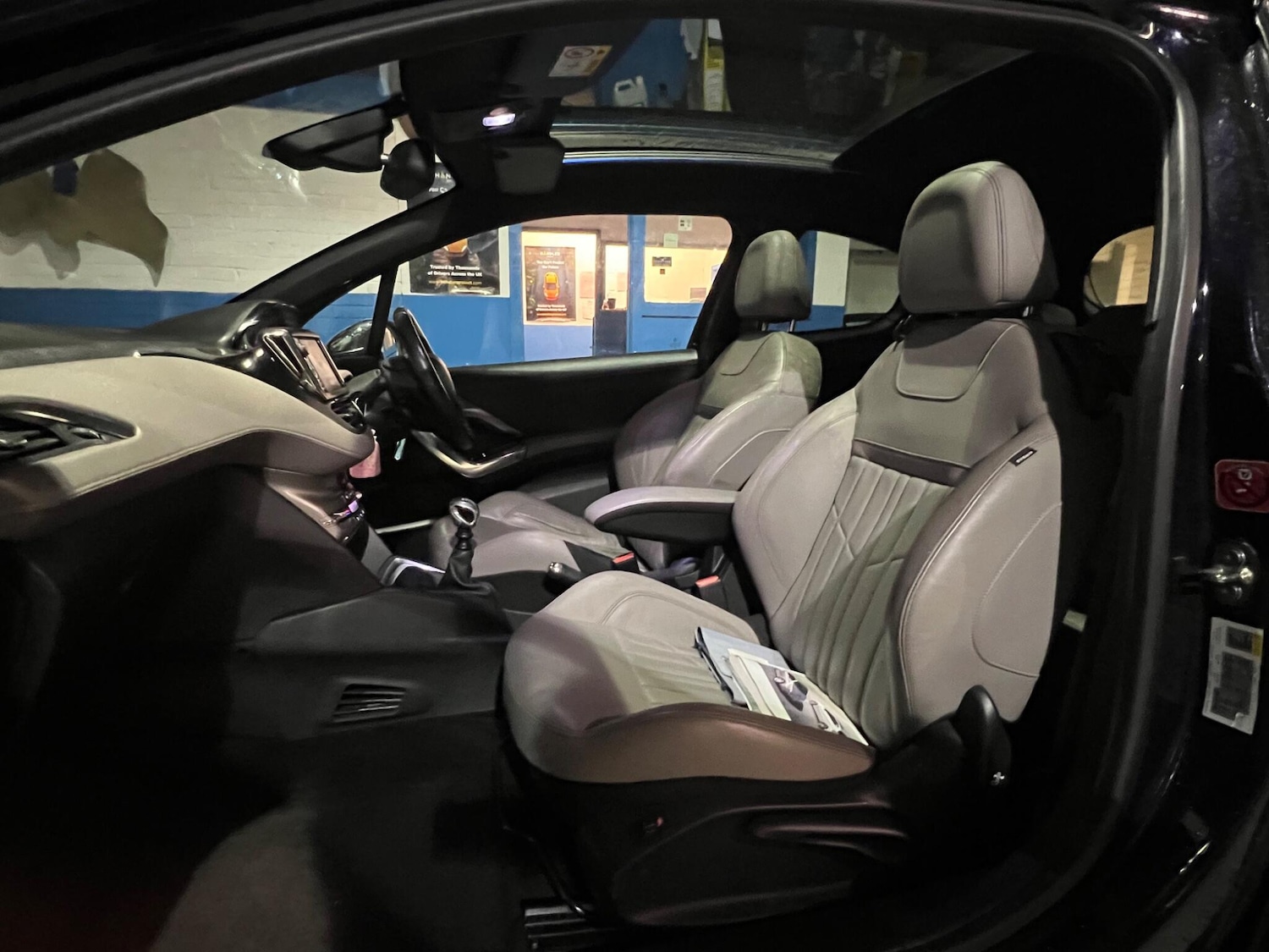 Used Peugeot 208 2013 for sale - 77101688: Photo 23