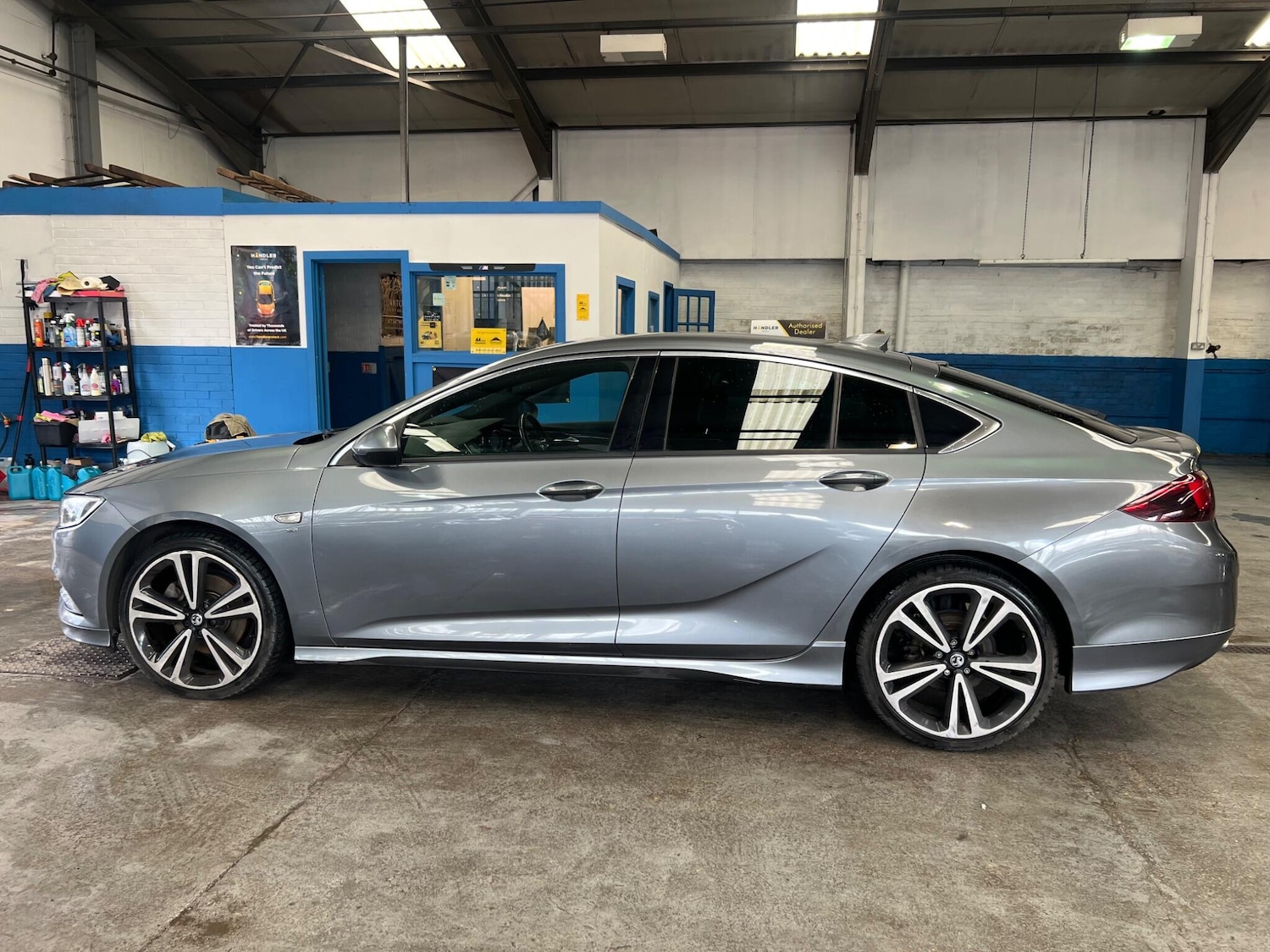 Used Vauxhall Insignia 2018 for sale - 77637710: Photo 10
