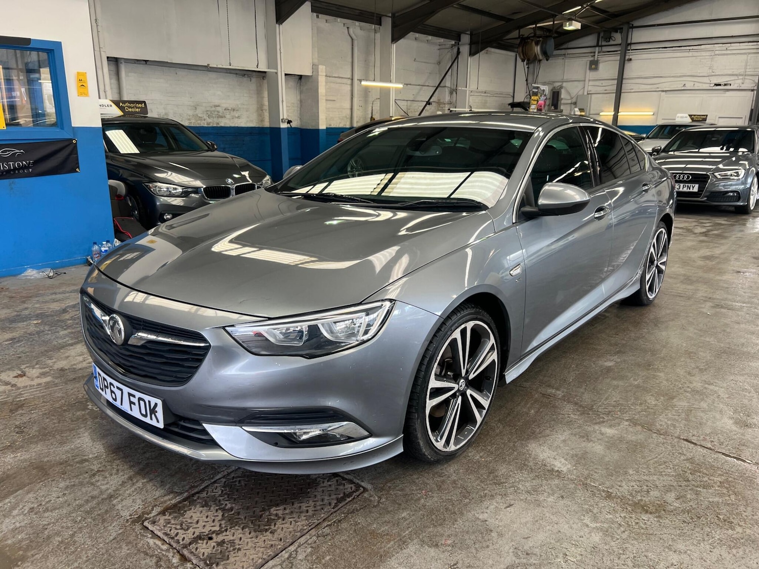 Used Vauxhall Insignia 2018 for sale - 77637710: Photo 3