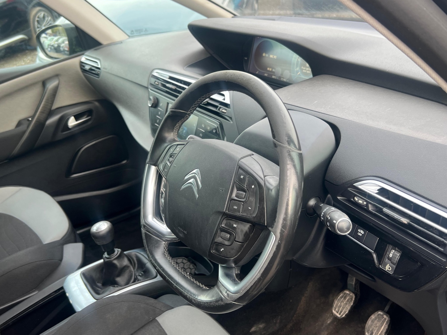 Used Citroen C4 Grand Picasso 2015 for sale - 76797474: Photo 14