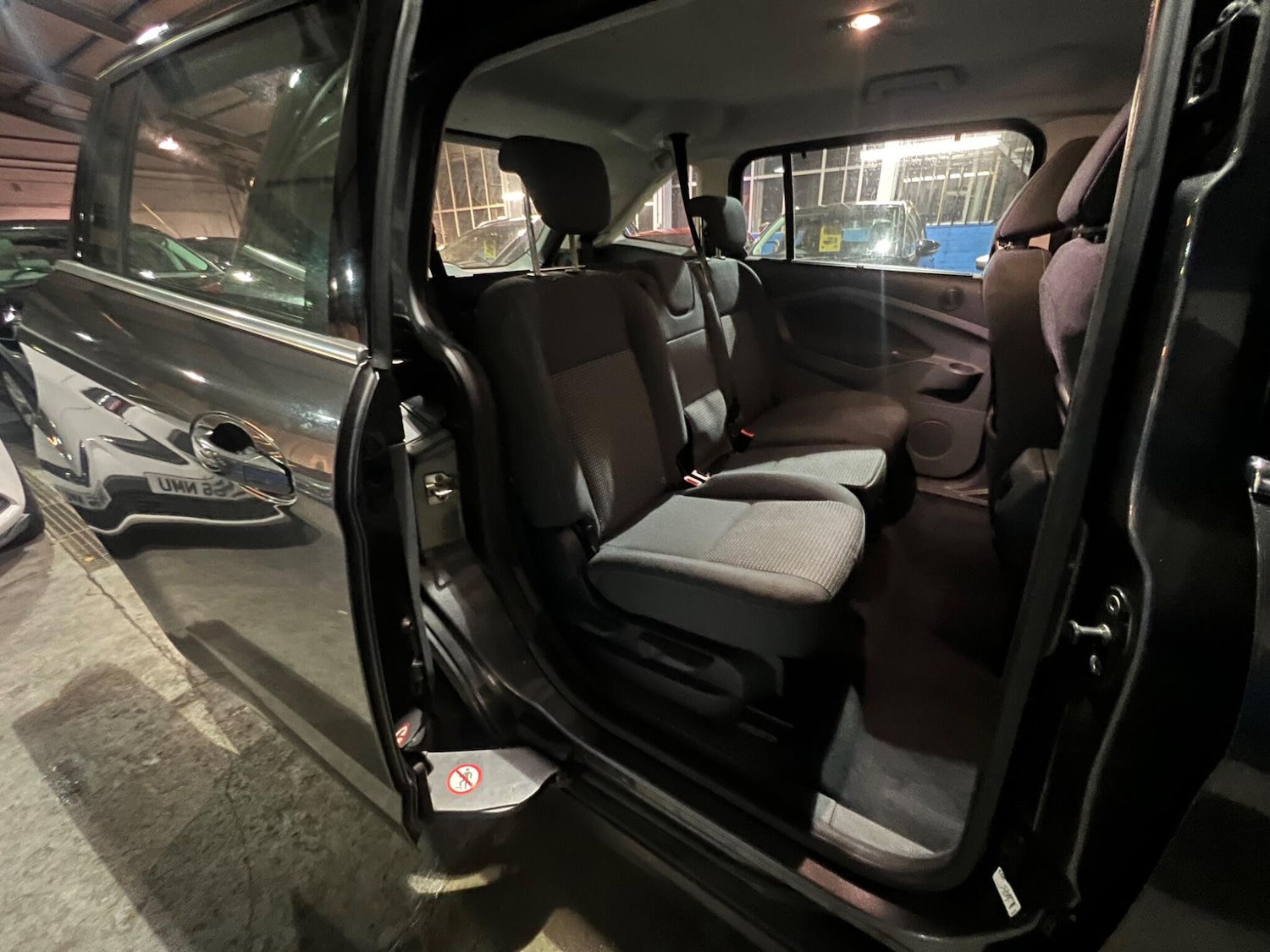 Used Ford Grand C-Max 2015 for sale - 77156250: Photo 14