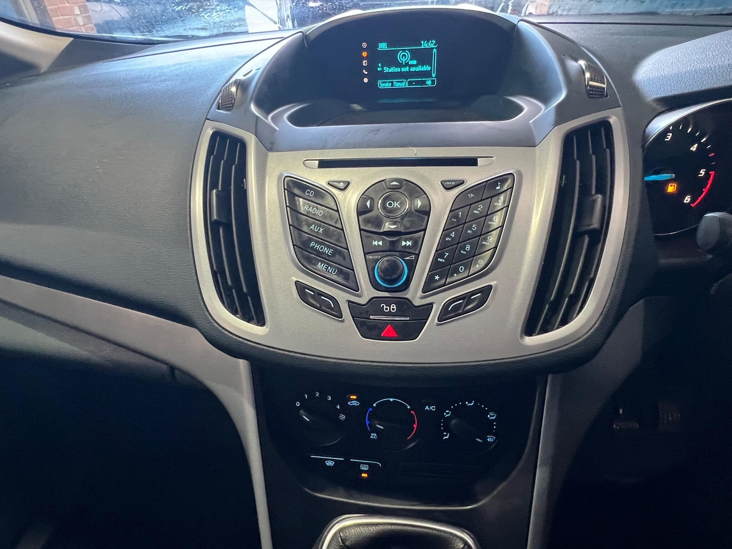 Used Ford Grand C-Max 2015 for sale - 77156250: Photo 19