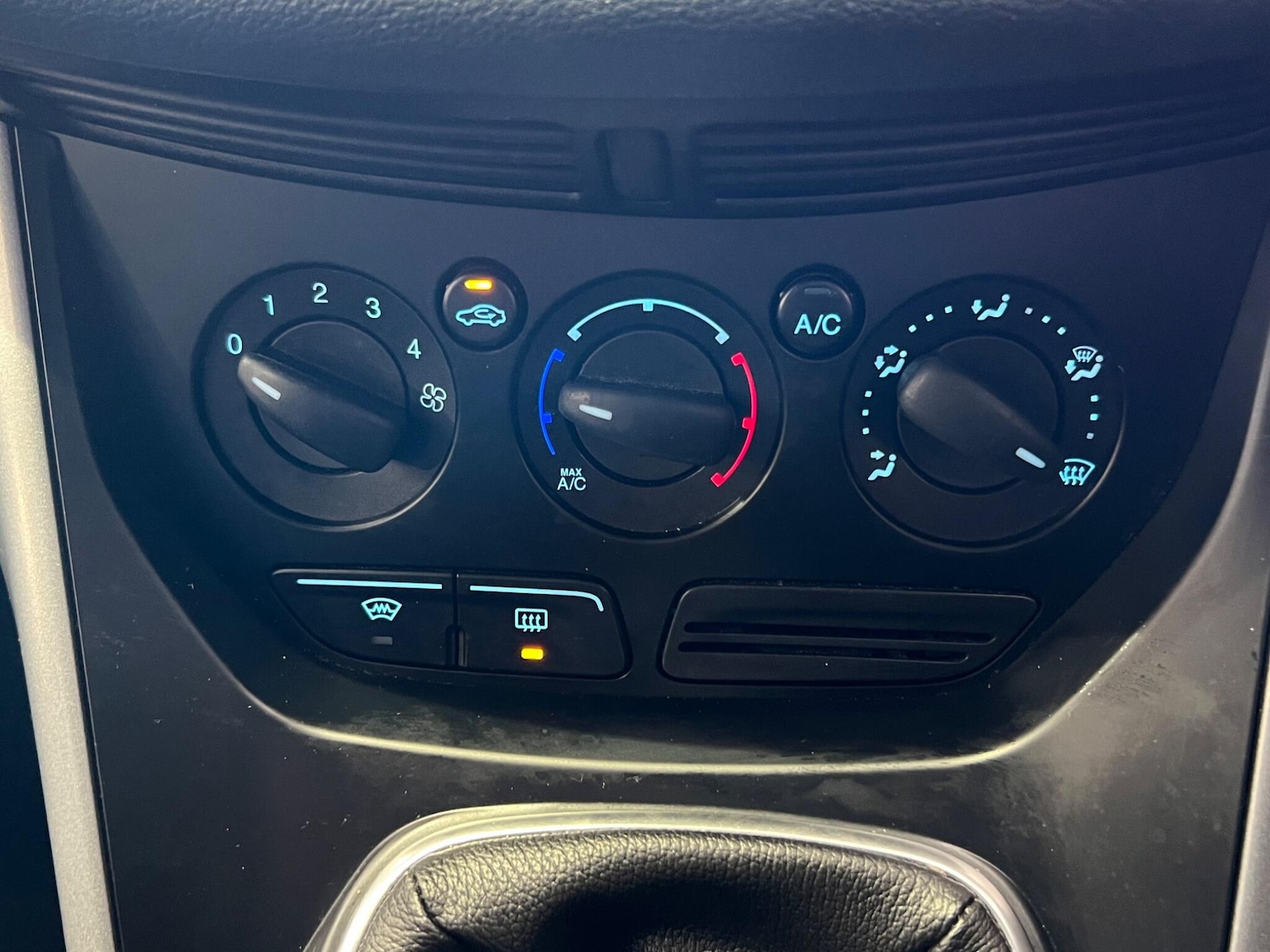 Used Ford Grand C-Max 2015 for sale - 77156250: Photo 23