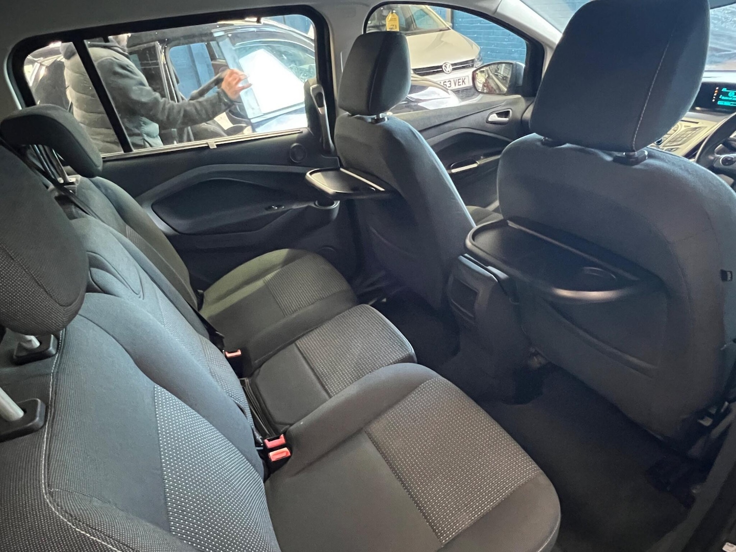 Used Ford Grand C-Max 2015 for sale - 77156250: Photo 24