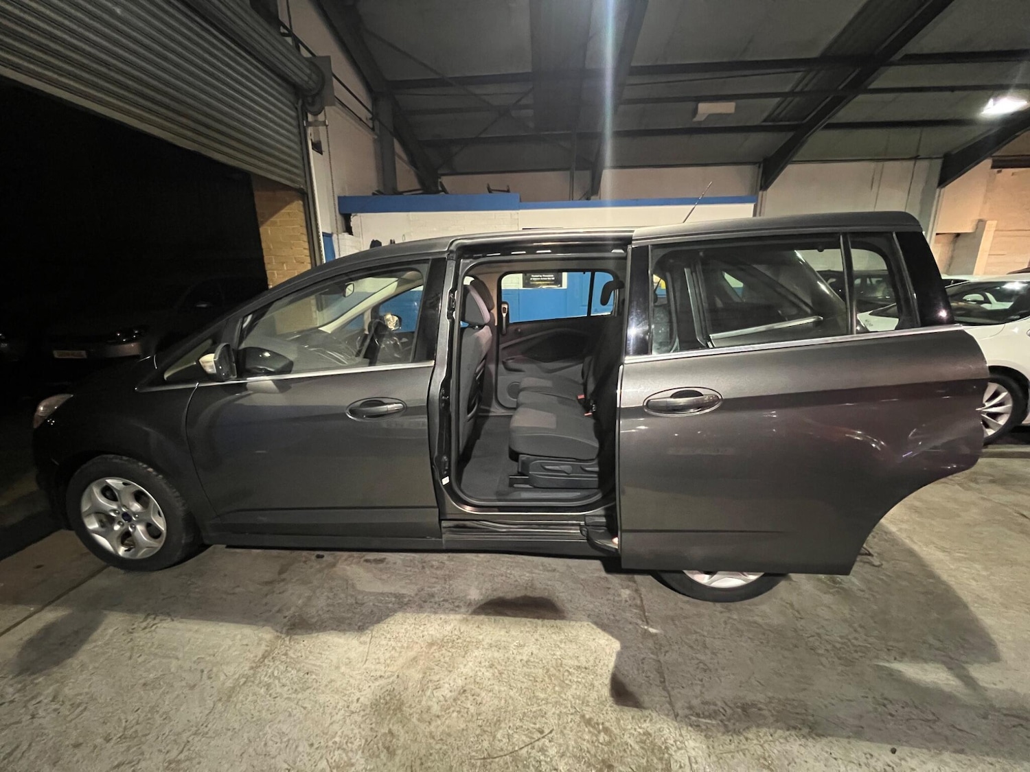 Used Ford Grand C-Max 2015 for sale - 77156250: Photo 5
