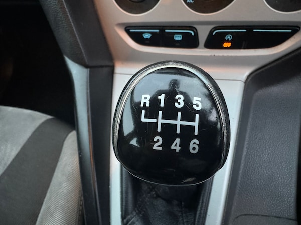 Used Ford Focus 2013 for sale - 76305853: Photo 9