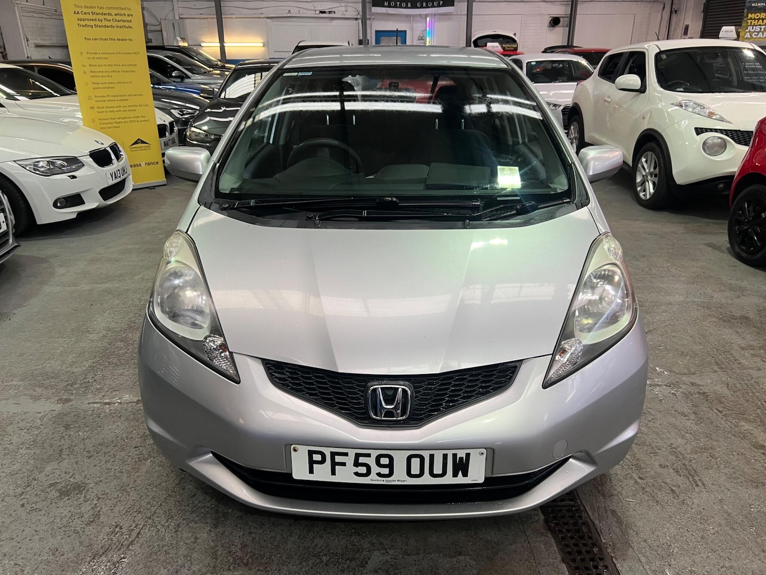 Used Honda Jazz 2010 for sale - 77469162: Photo 2