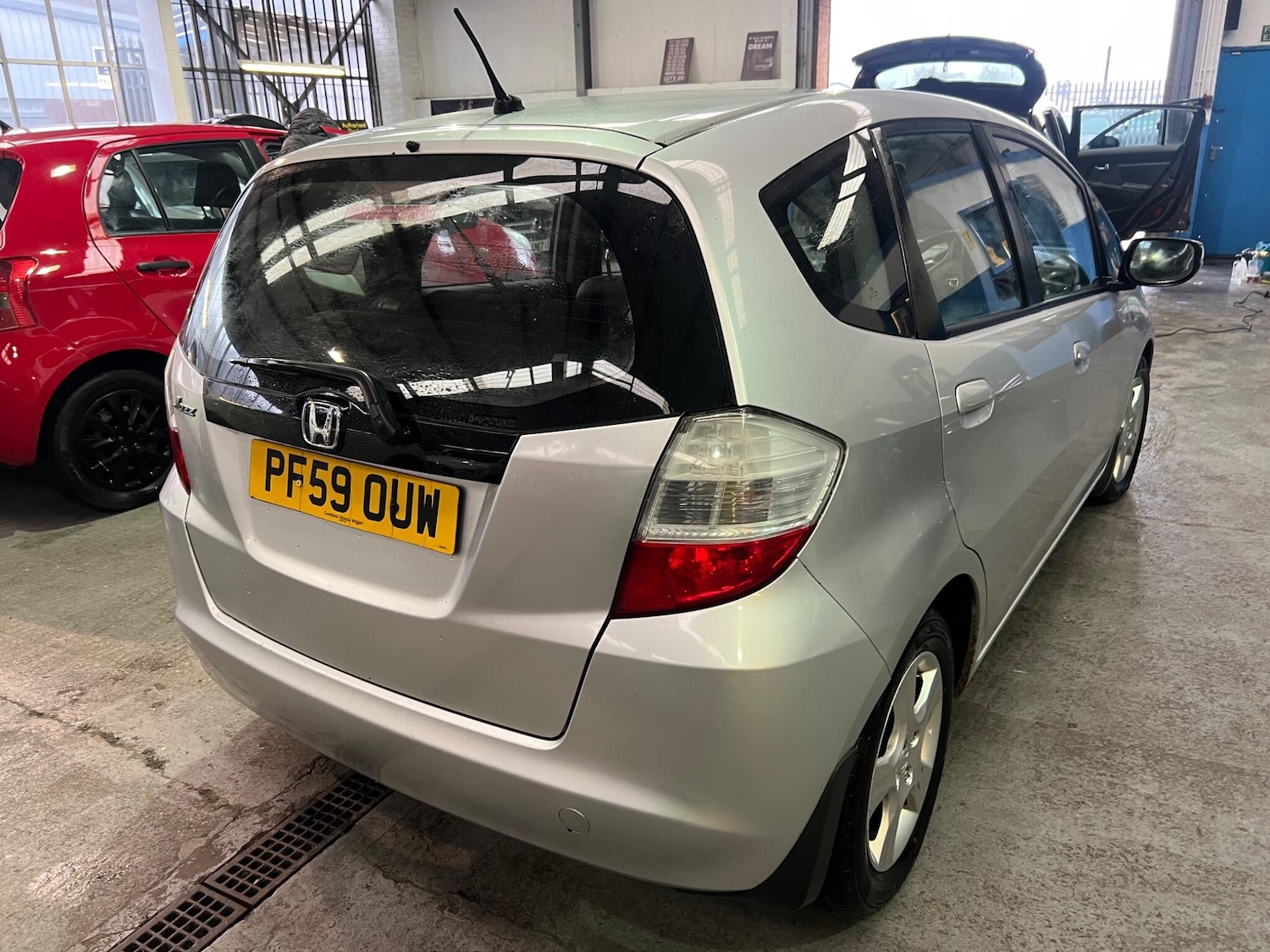 Used Honda Jazz 2010 for sale - 77469162: Photo 5