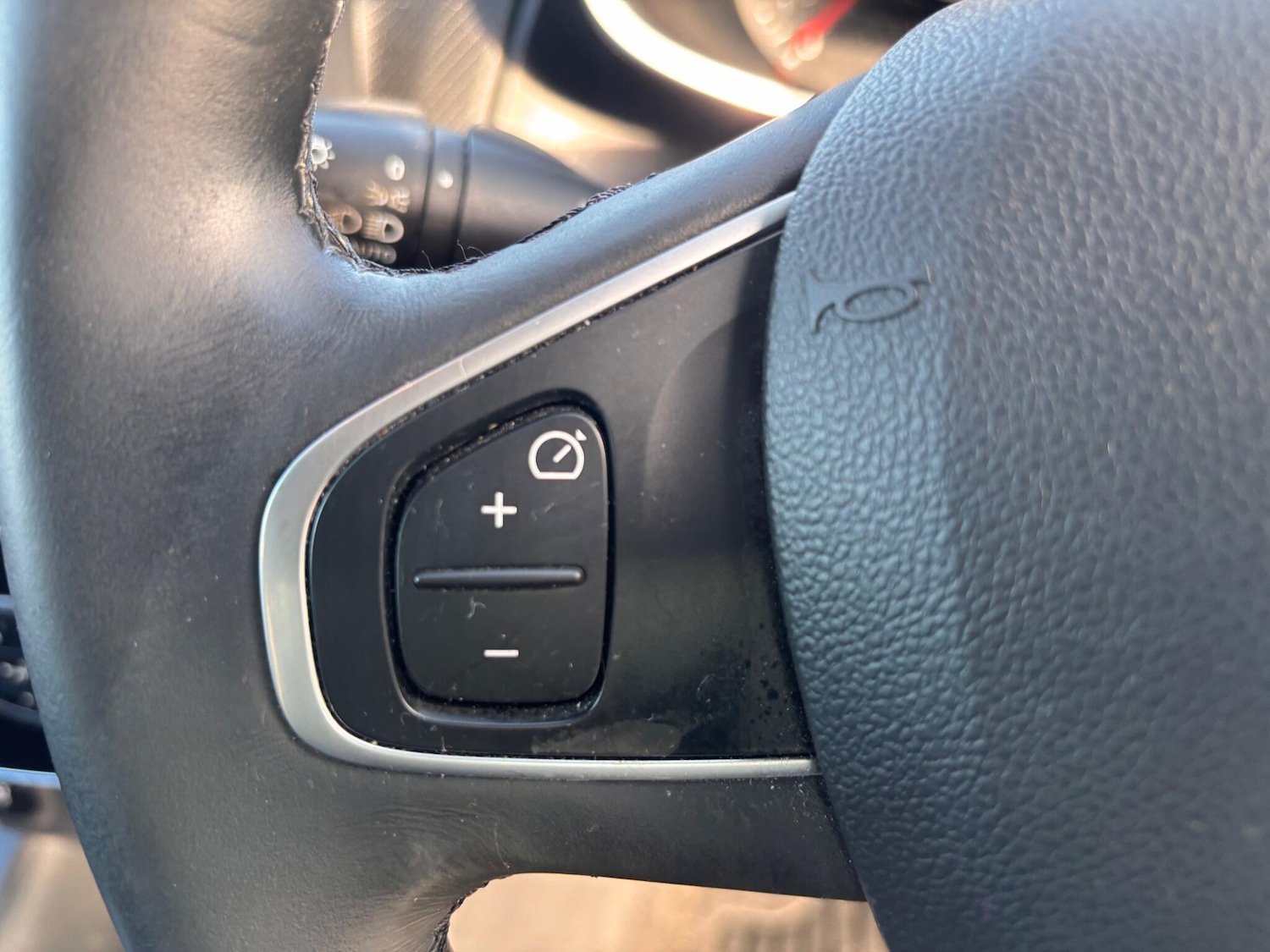 Used Renault Clio 2016 for sale - 76573226: Photo 21