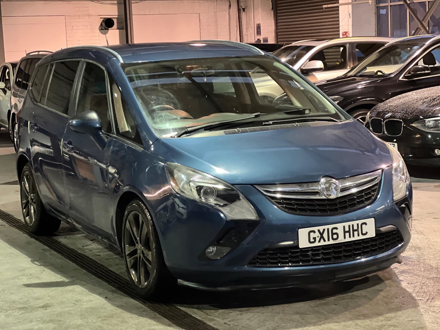Used Vauxhall Zafira Tourer 2016 for sale - 76936388: Photo 1