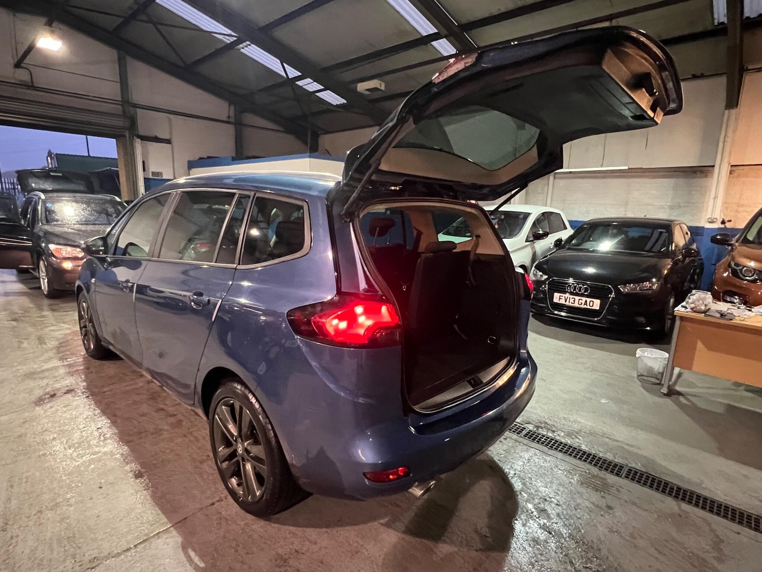 Used Vauxhall Zafira Tourer 2016 for sale - 76936388: Photo 12