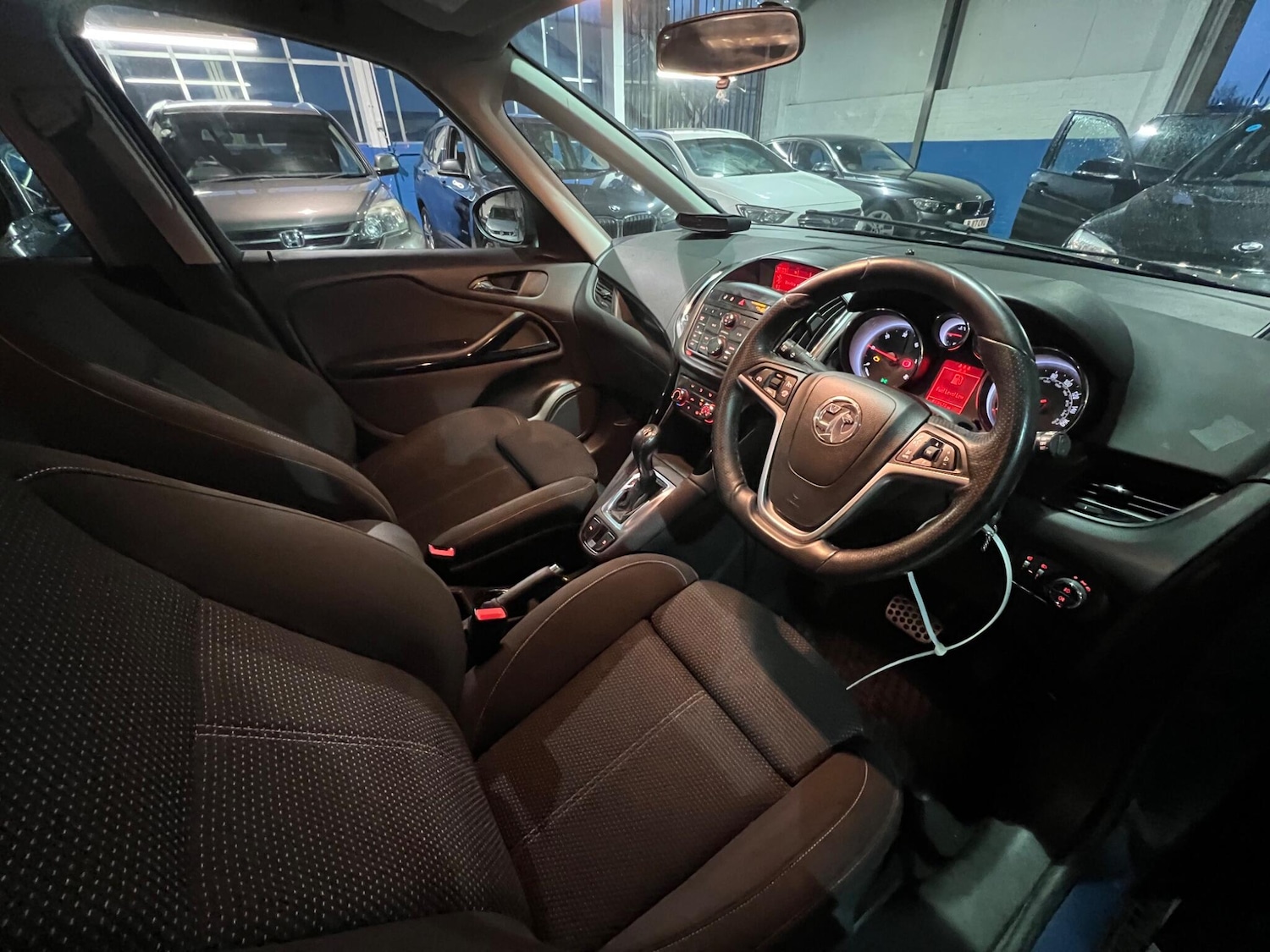 Used Vauxhall Zafira Tourer 2016 for sale - 76936388: Photo 18