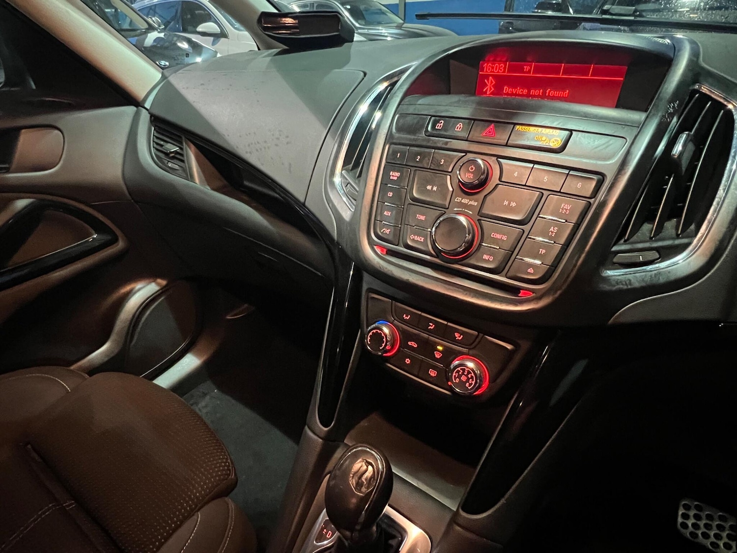 Used Vauxhall Zafira Tourer 2016 for sale - 76936388: Photo 21