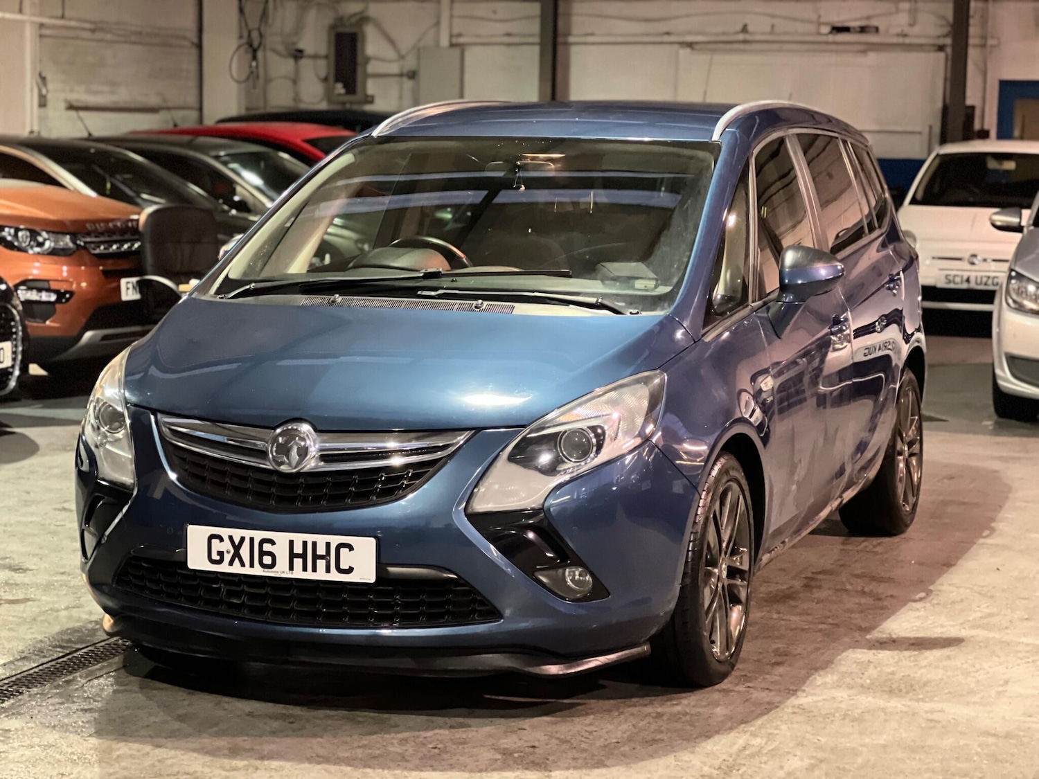 Used Vauxhall Zafira Tourer 2016 for sale - 76936388: Photo 3