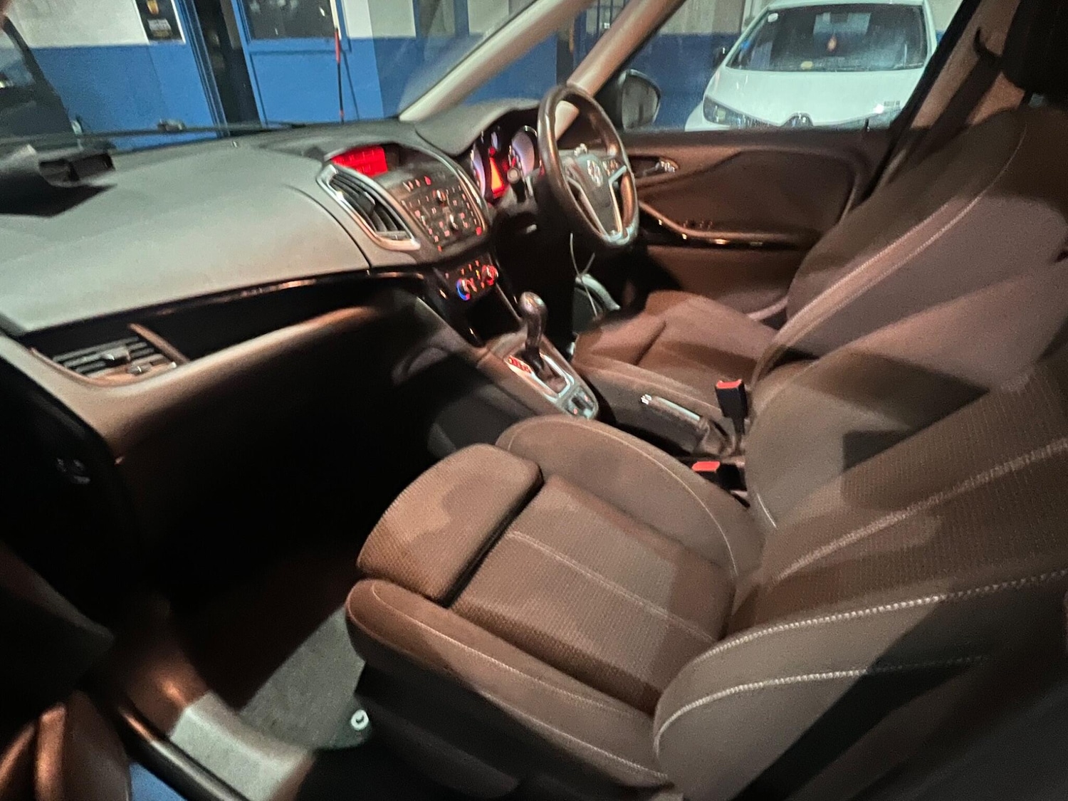 Used Vauxhall Zafira Tourer 2016 for sale - 76936388: Photo 37