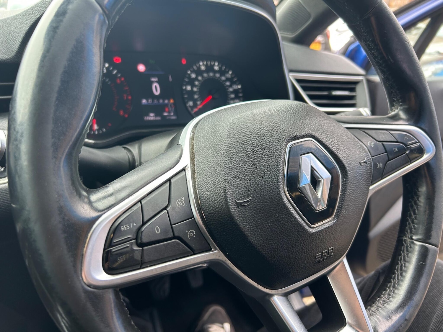 Used Renault Clio 2020 for sale - 77163322: Photo 28