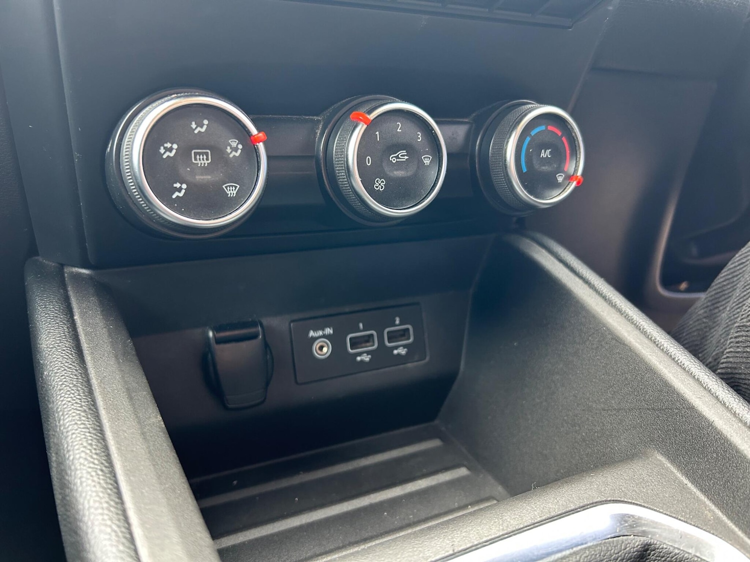 Used Renault Clio 2020 for sale - 77163322: Photo 32