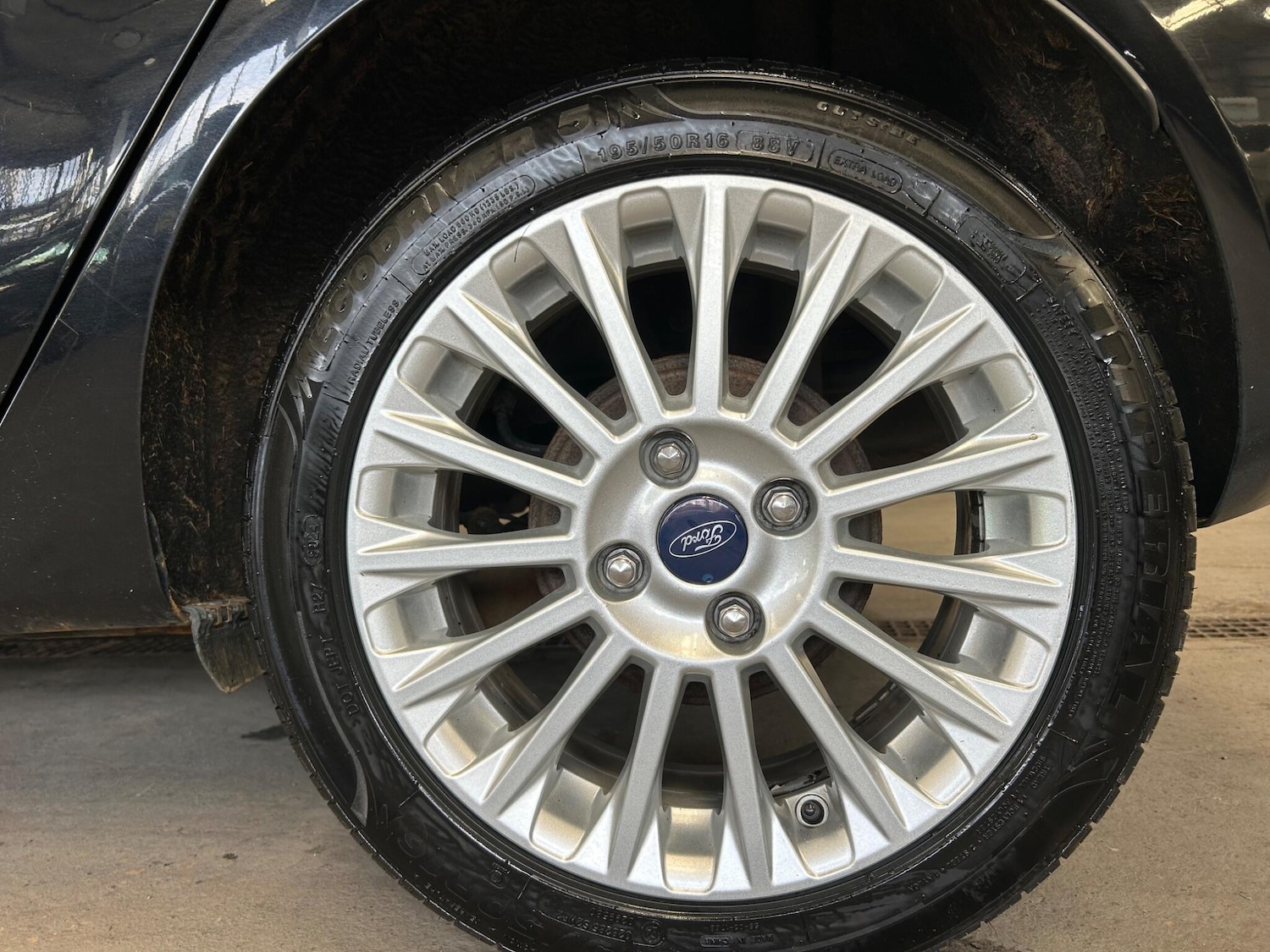 Used Ford Fiesta 2013 for sale - 78033825: Photo 24