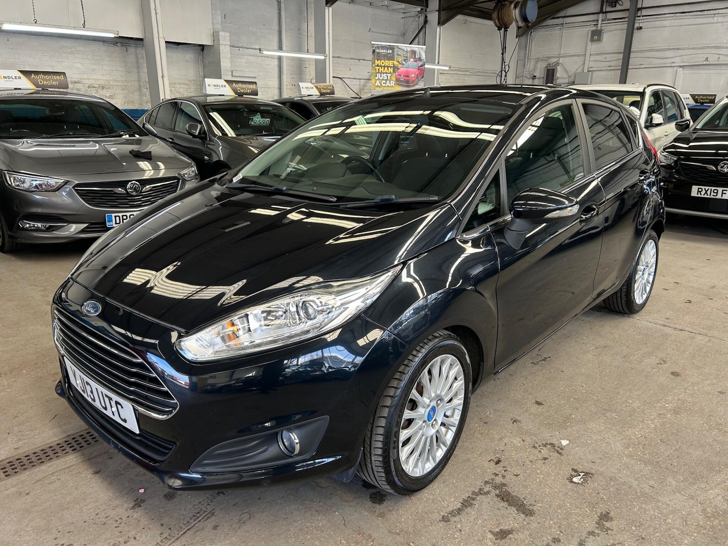 Used Ford Fiesta 2013 for sale - 78033825: Photo 4