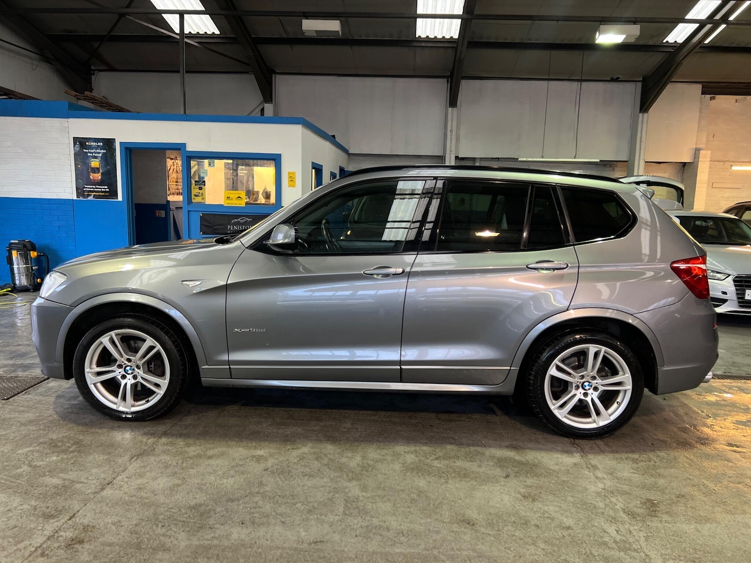 Used BMW X3 2011 for sale - 77242474: Photo 4