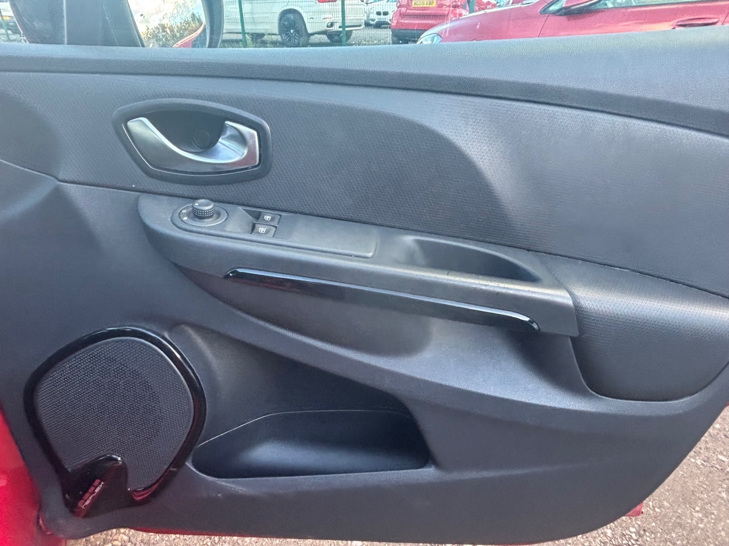 Used Renault Clio 2016 for sale - 76375454: Photo 11
