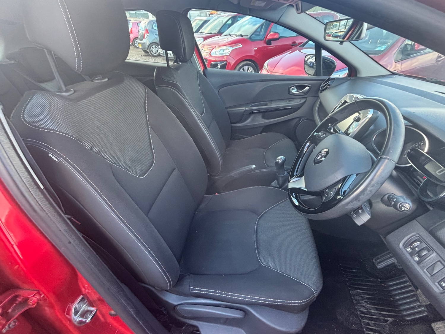 Used Renault Clio 2016 for sale - 76375454: Photo 17