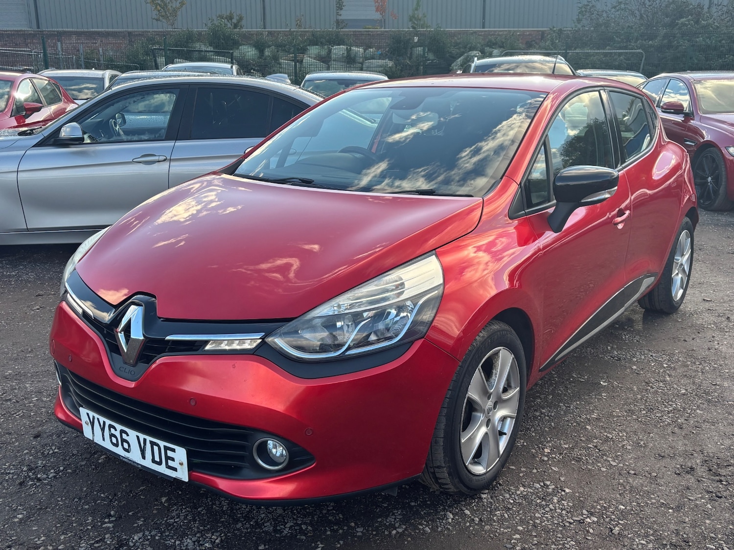 Used Renault Clio 2016 for sale - 76375454: Photo 22