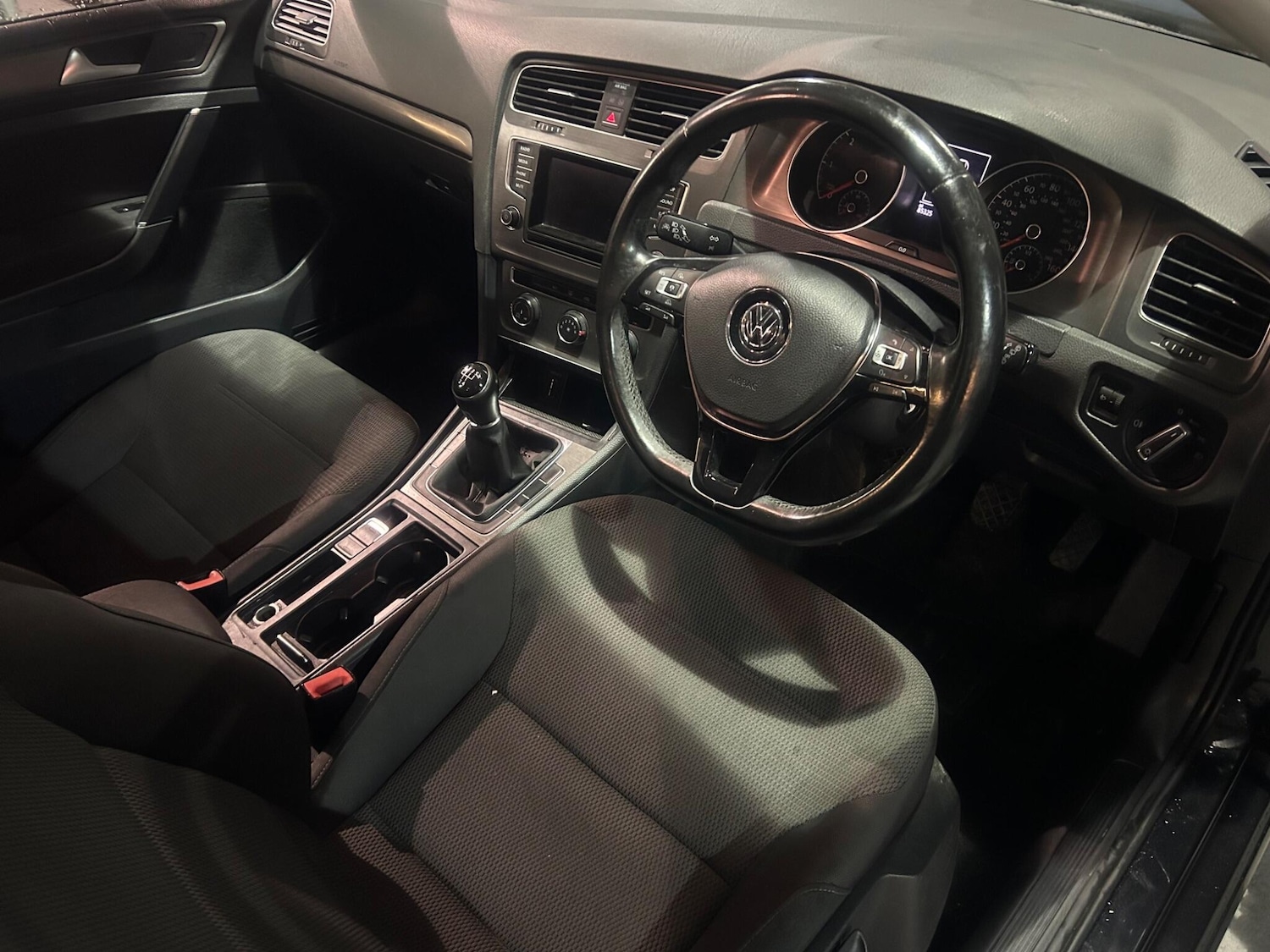 Used Volkswagen Golf 2013 for sale - 76666691: Photo 37