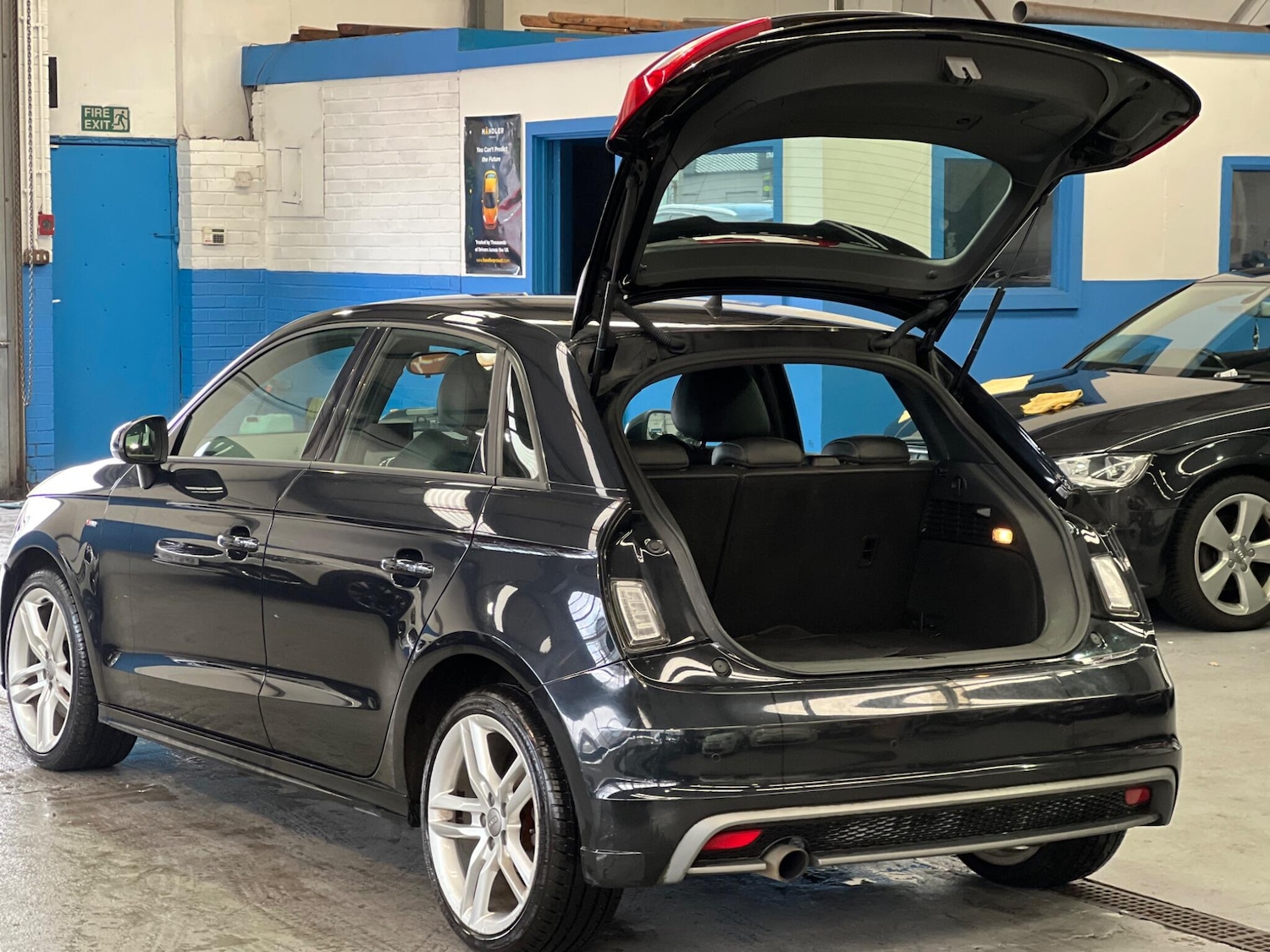 Used Audi A1 2013 for sale - 76727467: Photo 10