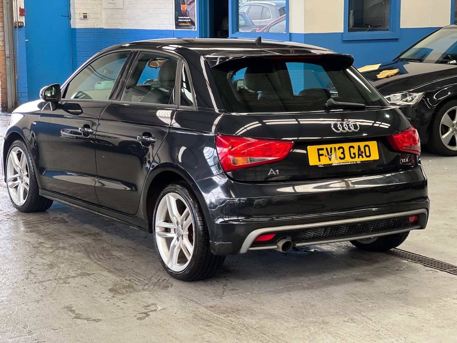 Used Audi A1 2013 for sale - 76727467: Photo 4