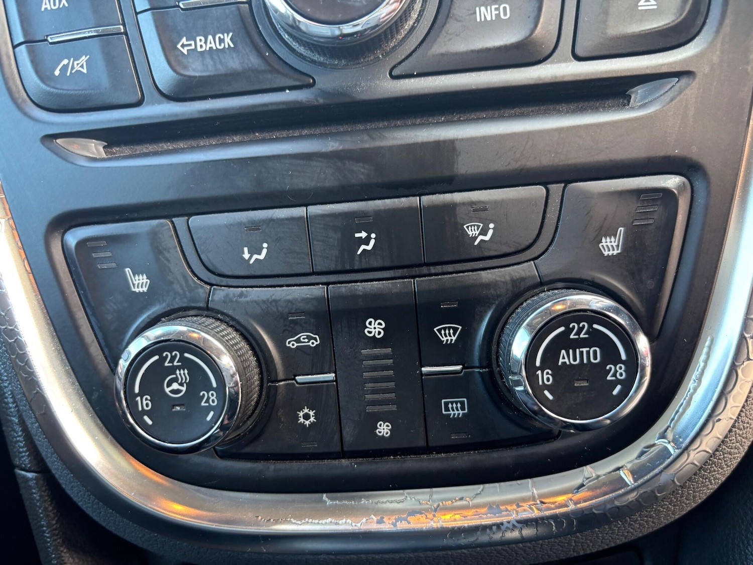 Used Vauxhall Mokka 2016 for sale - 76398419: Photo 19