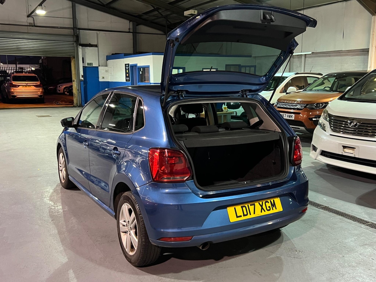 Used Volkswagen Polo 2017 for sale - 76620390: Photo 10