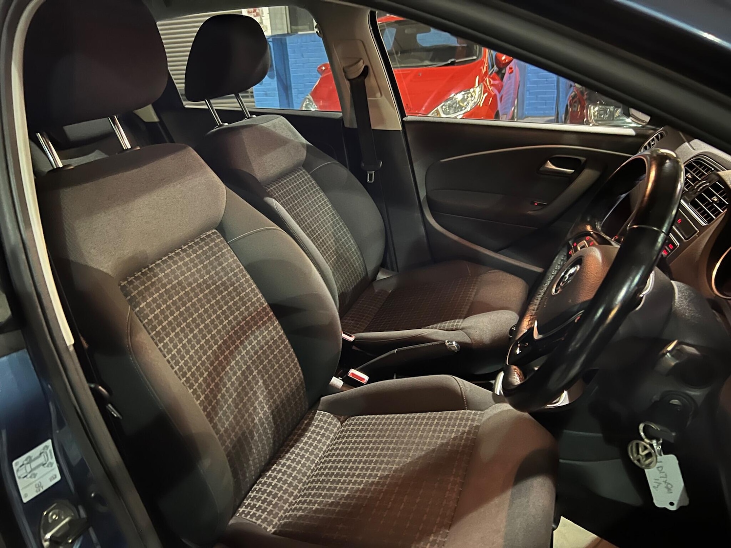 Used Volkswagen Polo 2017 for sale - 76620390: Photo 17