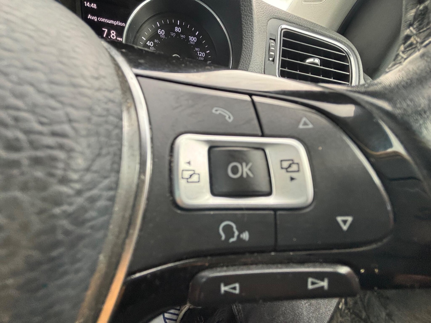 Used Volkswagen Polo 2017 for sale - 76620390: Photo 25