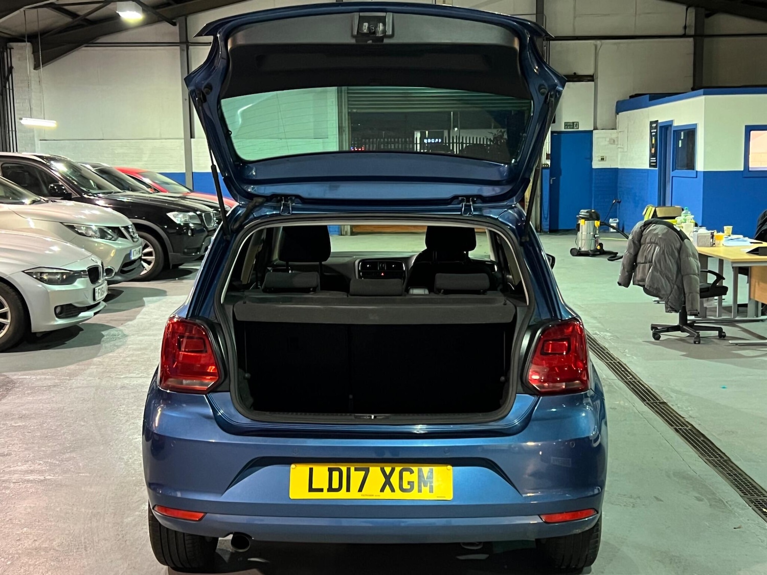 Used Volkswagen Polo 2017 for sale - 76620390: Photo 37