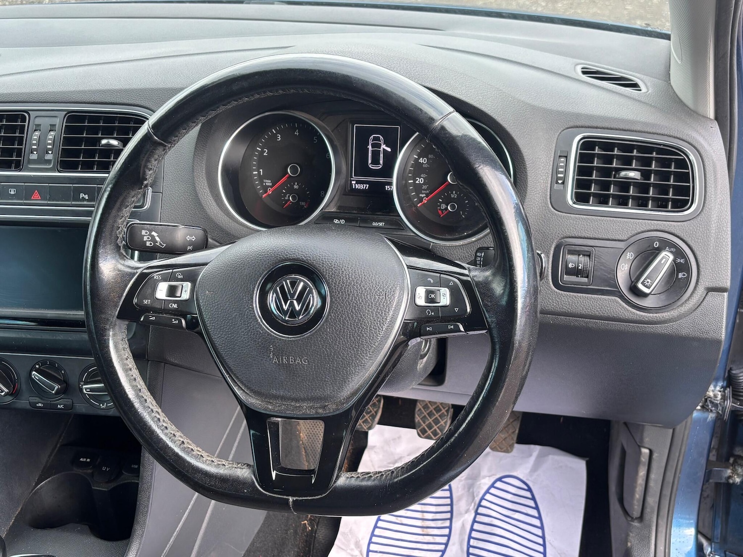 Used Volkswagen Polo 2017 for sale - 76620390: Photo 39