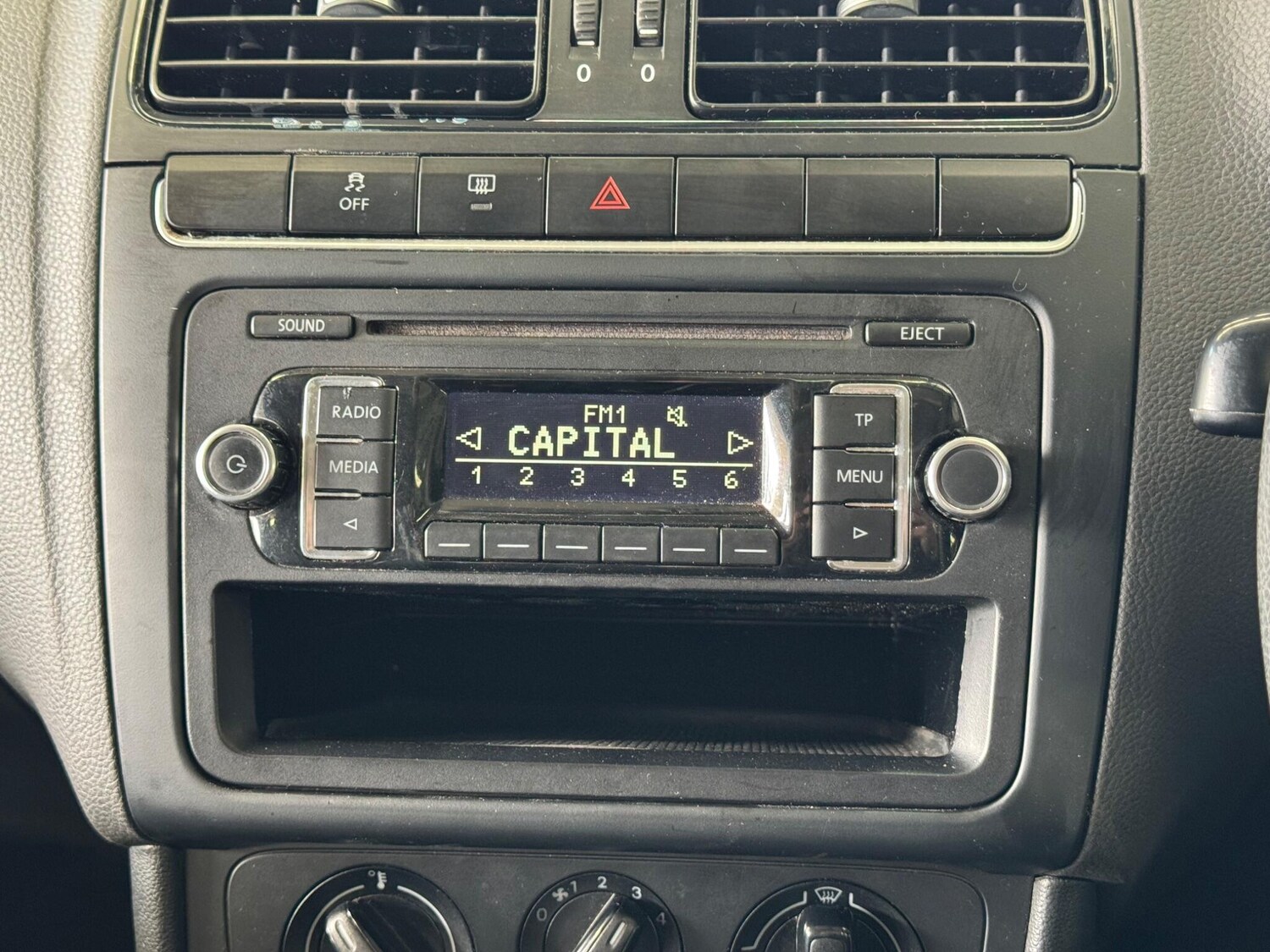 Used Volkswagen Polo 2012 for sale - 78019655: Photo 23